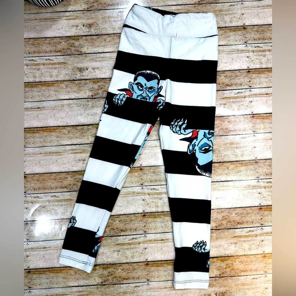 Black and White Dracula Kids Leggings (S/M LuLaRoe LLR 2-8) Halloween vampire